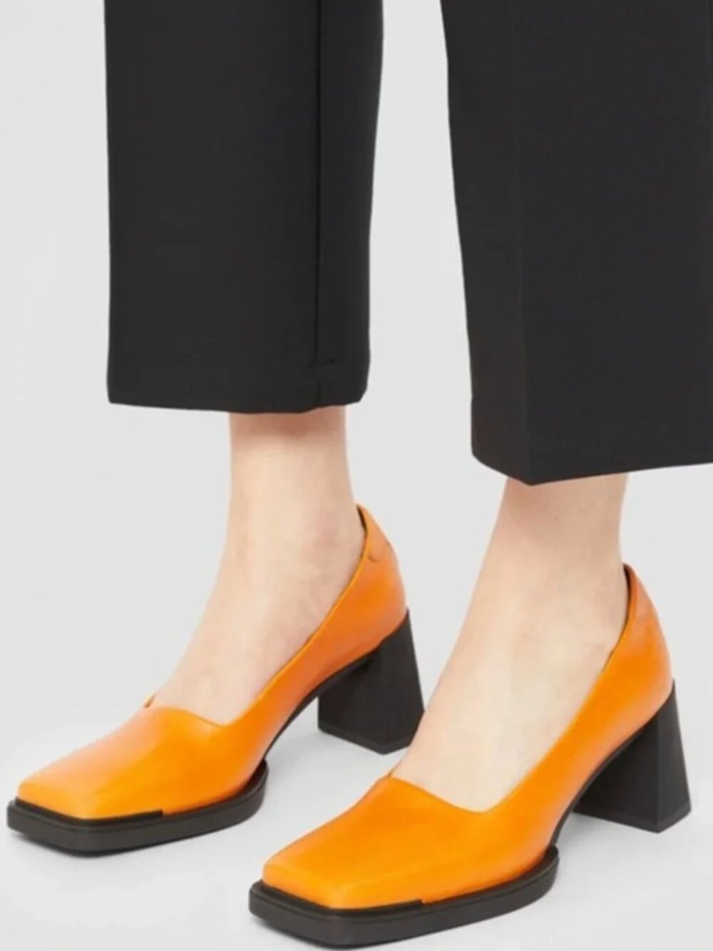 NEW Vagabond Edwina Orange Leather Square Toe Block Heel Pumps Size 40 EU 9 US